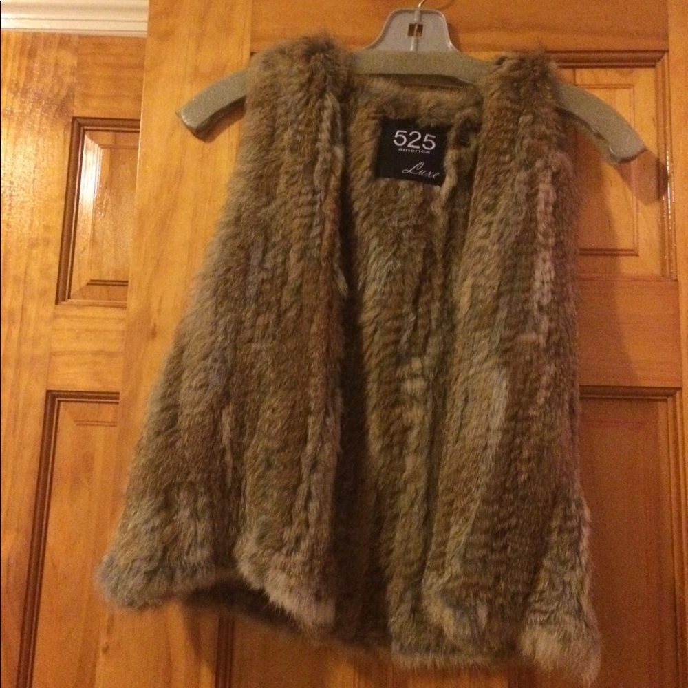 NW/OT 100% real FUR vest